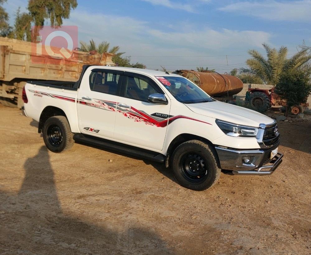 تۆیۆتا هایلۆکس